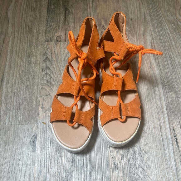 Sorel Cameron Flatform Lace Sandals Women's Size: 6 Orange Lace-Up Sandals - Picture 15 of 15